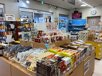物産品コーナー