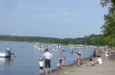 網走湖女満別湖畔